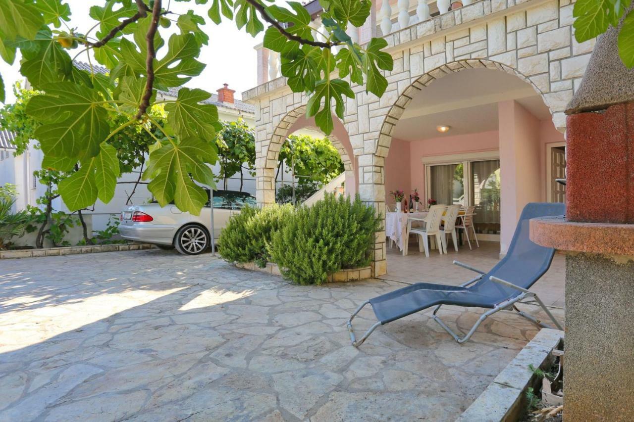 Villa Neyla Вир Экстерьер фото